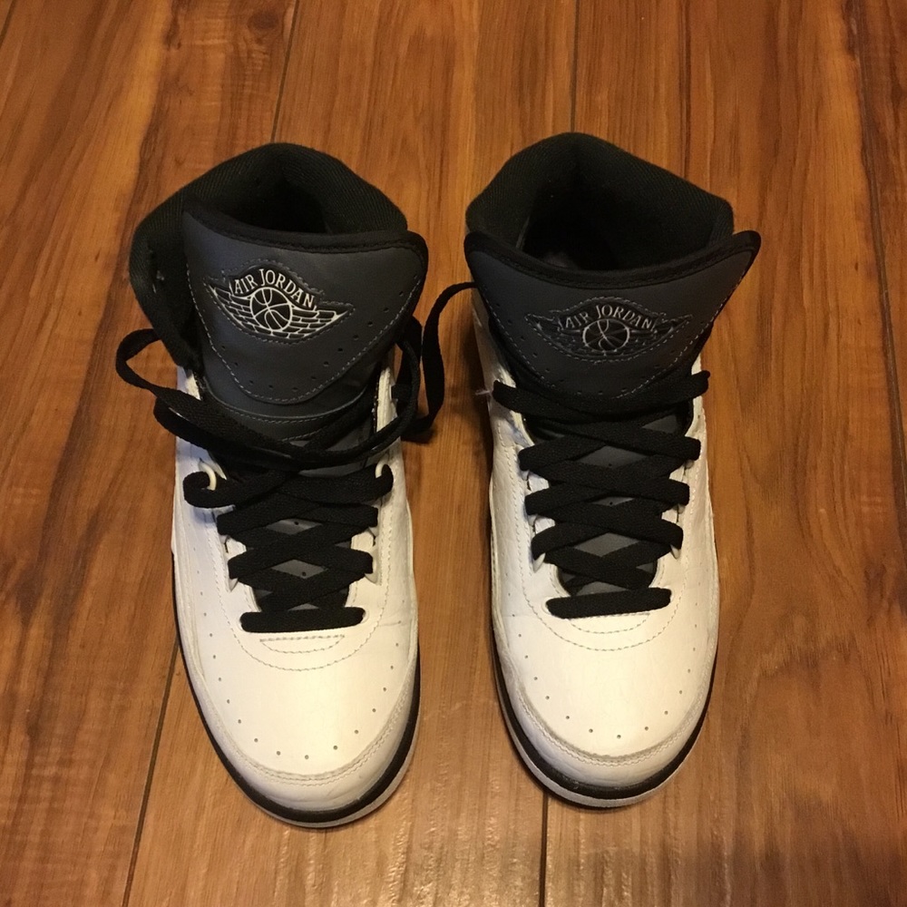 Jordan Retro 2